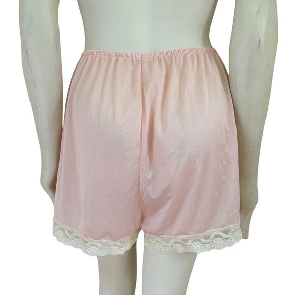 VTG Lace Trimmed High Rise Pull On Slip Shorts Lingerie in Peachy Pink SZ M - Picture 5 of 8